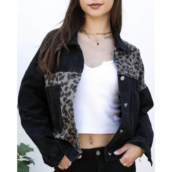 Women's Loose Button Down Cropped Denim Jacket Long Sleeves Cheetah Dark - Picture 2 of 5